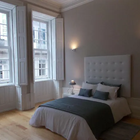 Apartment Market Place *