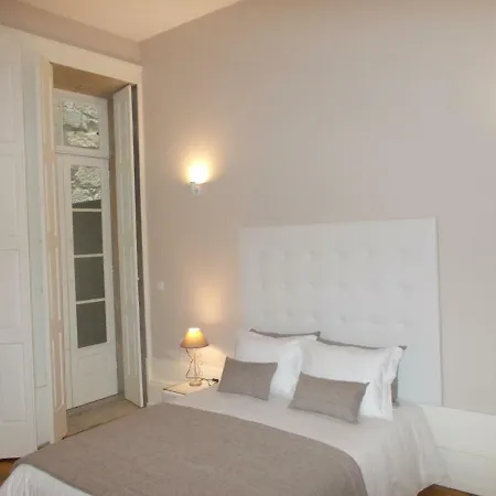 Apartment Market Place *